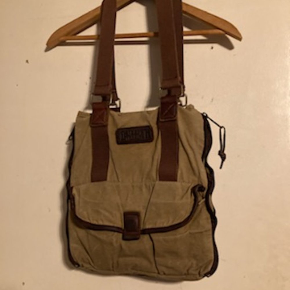Duluth Trading Co Canvas Oiled Bag/Expandable